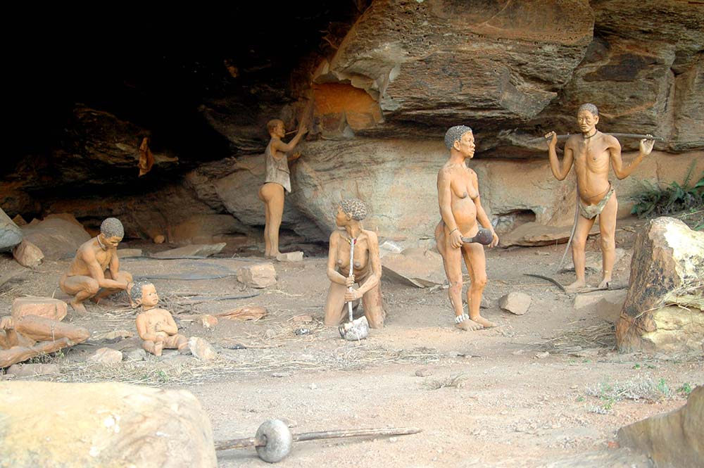 Zulu Safaris Drakensberg Cave Paintings & Nelson Mandela Capture Site Tour
