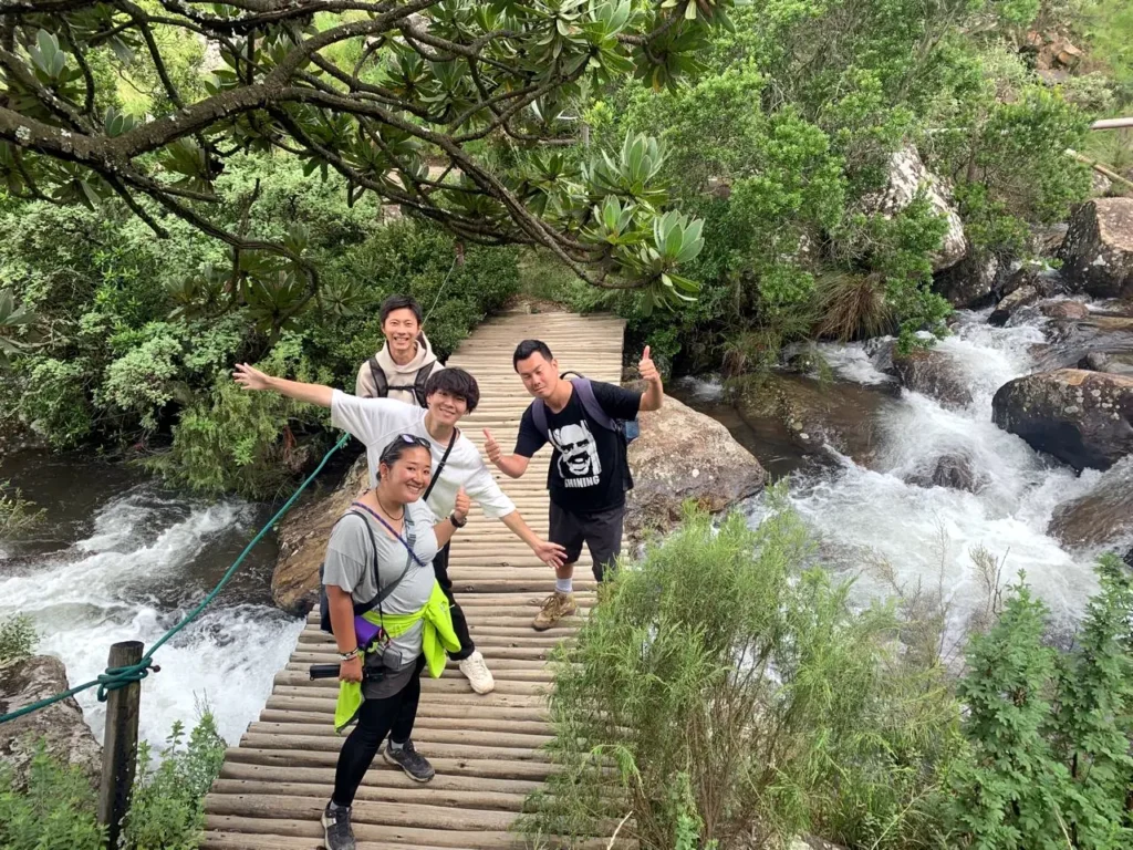 Zulu Safaris-Drakensberg Kamberg Rock Art Tour